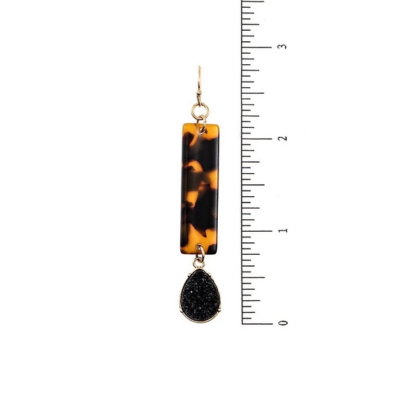 Brittany Earrings - Picture 2 of 3